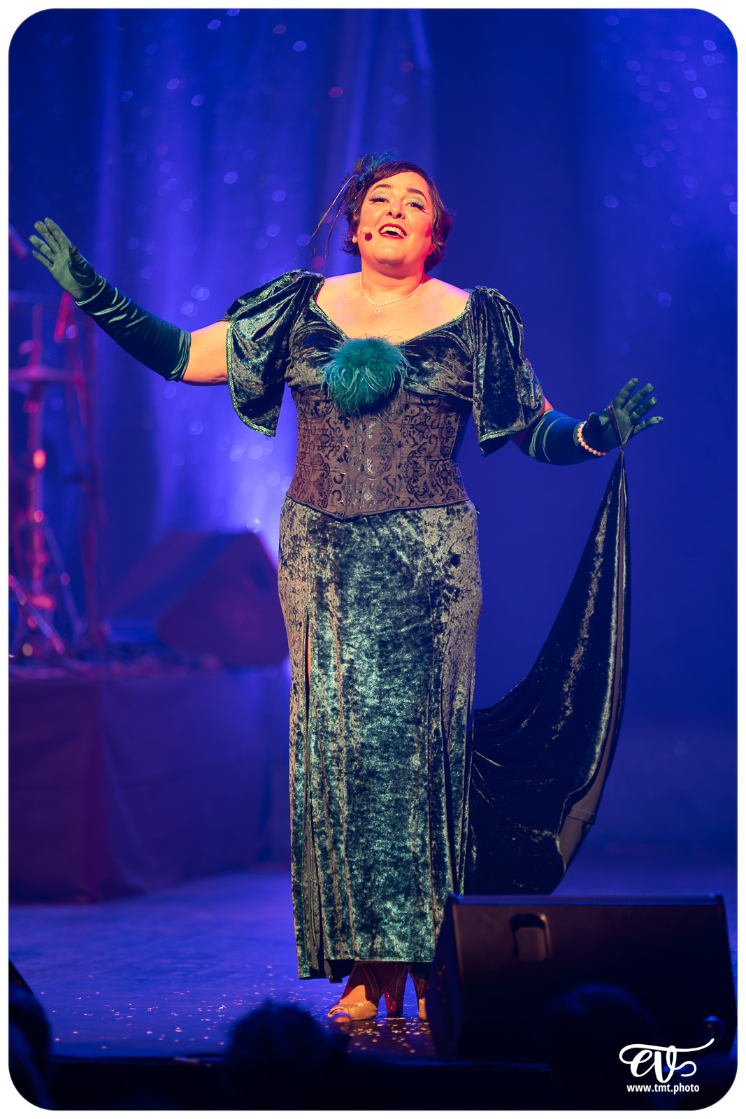 PLEIN FEU (CIE AVRIL EN SEPTEMBRE)